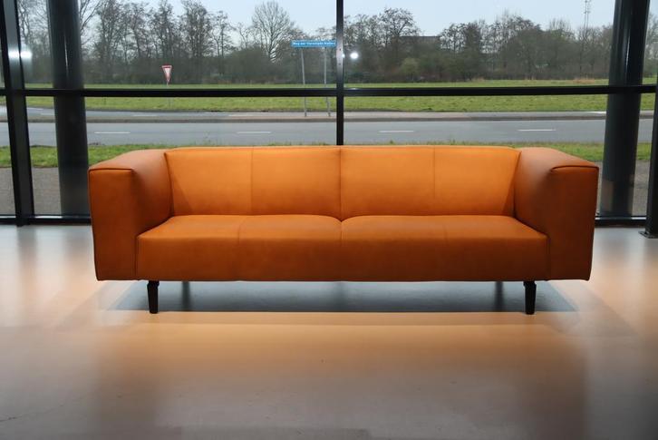 3 zits Cartel Living Catch in vintage leer cognac.248 cm br., Huis en Inrichting, Banken | Bankstellen, 200 tot 250 cm, 75 tot 100 cm