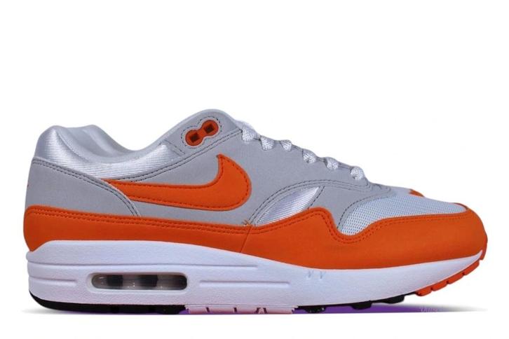 Nike Air Max 1 Anniversary Orange • 42, Kleding | Heren, Schoenen, Sneakers of Gympen, Ophalen of Verzenden