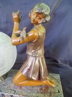Geo MAXIM - Lamp - Art Deco. Gesigneerde beeldje. Globen van
