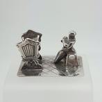 Miniatuur beeldje (2) - Zilver, Antiek en Kunst