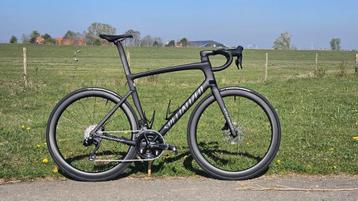 Professionele wielen met carbon velgen voor draadbanden beschikbaar voor biedingen
