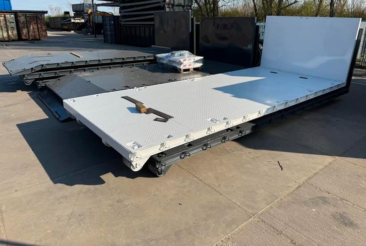 Plateau 6 meter met aluminium oprijplaten, Zakelijke goederen, Machines en Bouw | Transport