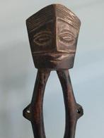 Ngombe fetish beeld Ubangi regio - Ngombe - DR Congo