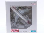 Schaal 1:500 Herpa 506861 TAM Boeing 777-300ER Reg. PT-MU..., Ophalen of Verzenden, Zo goed als nieuw