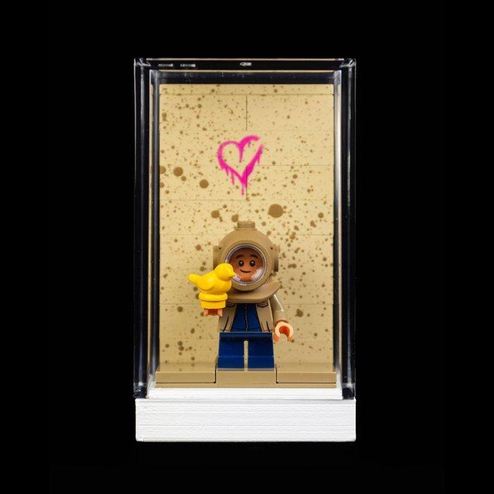 Eddy Plu - LEGO Banksy Space Girl and Bird (2025), Antiek en Kunst, Kunst | Designobjecten