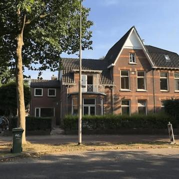 Studio beschikbaar voor biedingen