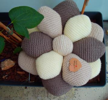 Bruin getinte grote kussen 45 bij 17 cm 50% korting Op = op! beschikbaar voor biedingen