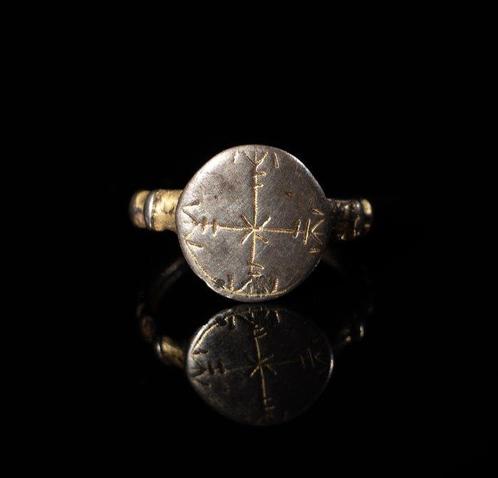 Byzantijns Zilveren ring met gegraveerd kruis en, Sieraden, Tassen en Uiterlijk, Antieke sieraden