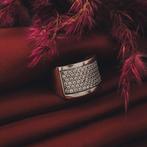 Witgouden ring pavé gezet met zirconia, 18 tot 19, Gebruikt, Overige kleuren, Ophalen of Verzenden