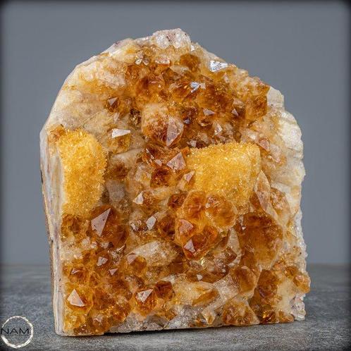 Prachtige Citrien Kwarts met Calciet Kristal Druse,, Verzamelen, Mineralen en Fossielen