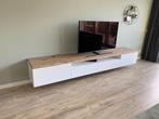 Tv meubel modern strak: staand of zwevende wandkast