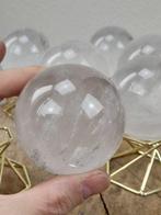 Grote bergkristal bollen - op metalen standaard- 2.1 kg -