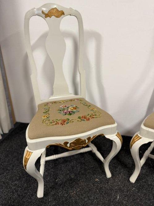 Stoel (2) - Hout - 2 Zweedse stoelen, Antiek en Kunst, Antiek | Overige Antiek
