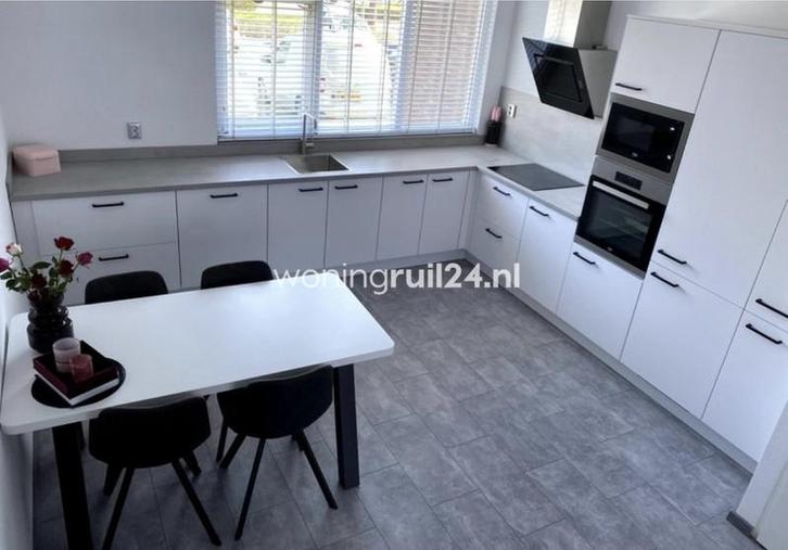 Woningruil - Zevenkampse Ring 706 - 4 kamers en Rotterdam, Huizen en Kamers, Woningruil, Rotterdam