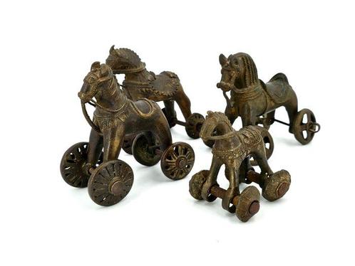 Four Temple toys - Speelgoed - 1850-1900 - India, Antiek en Kunst, Kunst | Niet-Westerse kunst