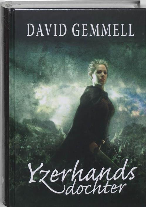 Yzerhands dochter / De havikkoningin / 1 9789022545119, Boeken, Fantasy, Zo goed als nieuw, Verzenden