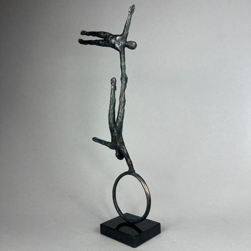 J. Zak (XX-XXI) - Two acrobats 43cm -bronze, Antiek en Kunst, Kunst | Designobjecten