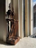 Set van 2 handgesneden houten beeldjes – Tanimbar-stijl –, Antiek en Kunst, Kunst | Niet-Westerse kunst