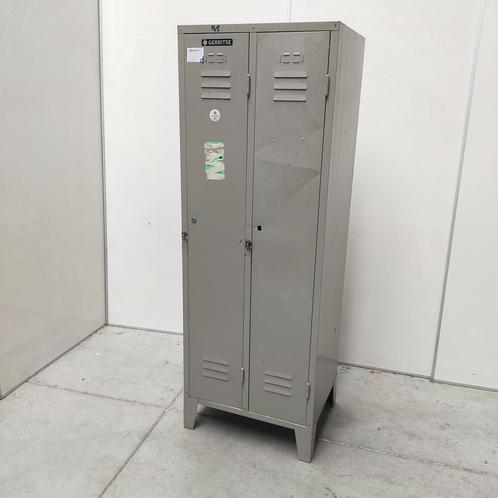 2-deurs industriële metalen lockerkast - met schade, Huis en Inrichting, Kasten | Kledingkasten, Ophalen of Verzenden