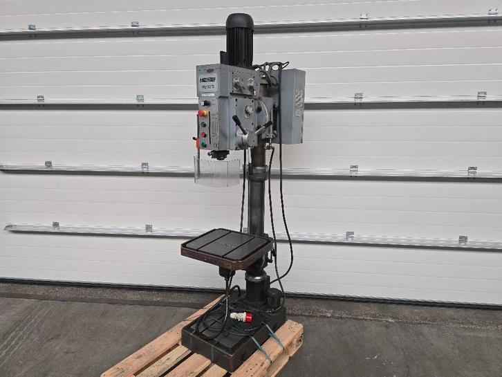 Huvema | HU 32 TI | 32 mm | 2011 | Kolomboormachine, Doe-het-zelf en Verbouw, Gereedschap | Boormachines, Gebruikt, Kolomboormachine