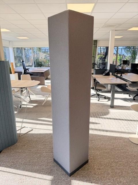 Palmberg Terio Plus akoestische zuil grijs showroommodel, Zakelijke goederen, Kantoor en Winkelinrichting | Kantoormeubilair en Inrichting