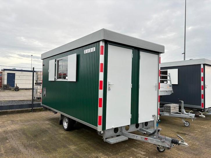 Schaftwagen snelverkeer - 4,30 x 2,20 mtr  met toilet en ber, Zakelijke goederen, Machines en Bouw | Keten en Containers, Ophalen of Verzenden