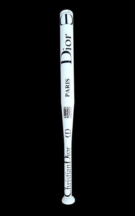 Moontje - Christian Dior Baseball Bat Wht-Blck edition., Antiek en Kunst, Kunst | Schilderijen | Modern