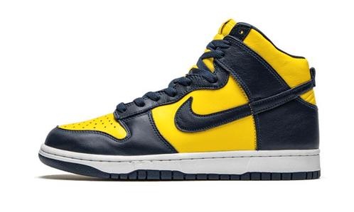 Nike Dunk High Maize & Blue (Michigan) - maat 46 (Sneakers), Kleding | Dames, Schoenen, Blauw, Nieuw, Sneakers of Gympen, Verzenden