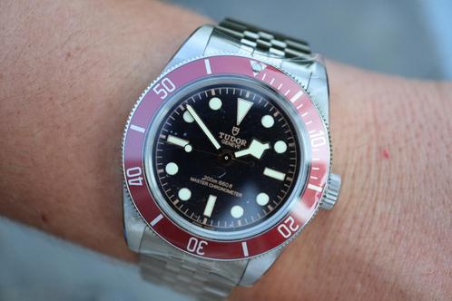 Tudor Black Bay 41MM Burgundy 05/2023 FULL SET, FULL STIKKER, Sieraden, Tassen en Uiterlijk, Horloges | Heren, Staal, Nieuw, Staal