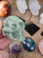 Edelsteen skulls/piramide en knuffelstenen - Bergkristal,, Verzamelen, Mineralen en Fossielen