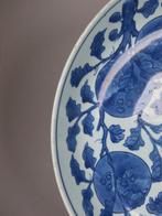 Kangxi (1662-1722) - Kom - THREE ABUNDANCES - LARGE SANDUO, Antiek en Kunst