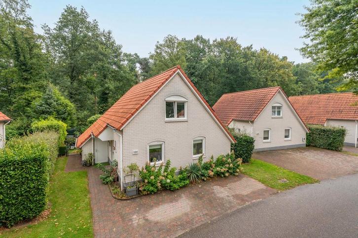 Limburg: Resort Arcen nr 134 te koop, Huizen en Kamers, Recreatiewoningen te koop, Limburg