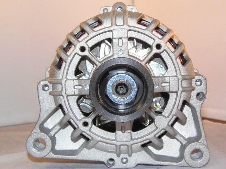 Dynamo 80A Citroen Peugeot nieuw, Auto-onderdelen, Motor en Toebehoren, Verzenden