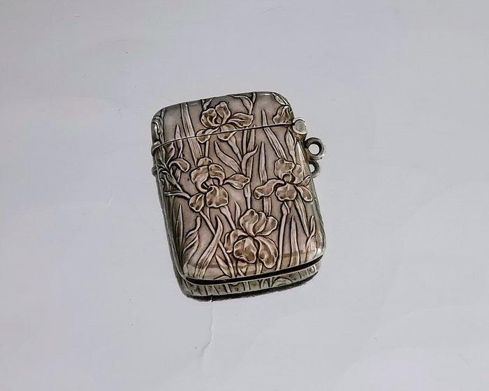 130 Years Old Jugendstil Iris Collectable Vesta Case Match -, Antiek en Kunst, Antiek | Goud en Zilver