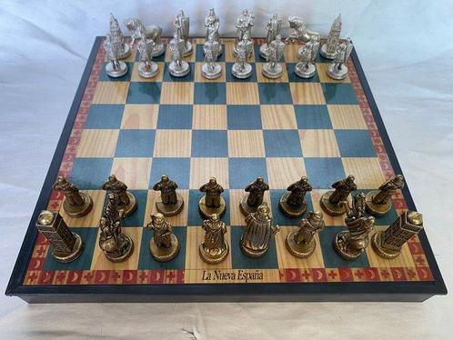 Schaakspel - Vintage kruisvaarders met de Tempeliers,, Antiek en Kunst, Curiosa en Brocante