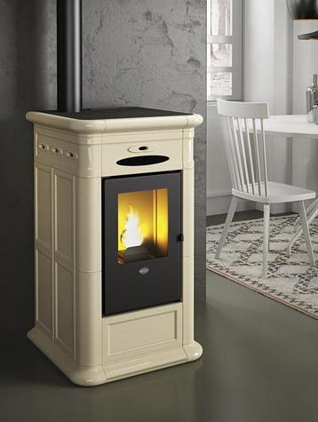 Pelletkachel 2,5–8 kW –Garantie – Bespaar direct op gas beschikbaar voor biedingen