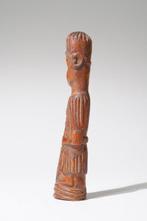 Een botbeeldhouwwerk - Yoruba - Nigeria (Zonder