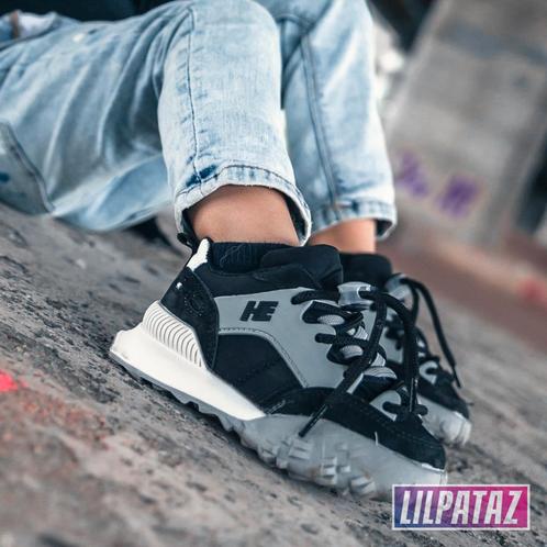 Moon Spikez Black (maat 21-32) Kindersneakers Maat 21, Kinderen en Baby's, Kinderkleding | Schoenen en Sokken, Jongen of Meisje