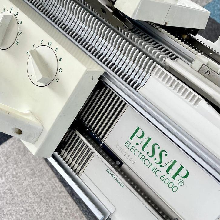 Reparatie van Brother, Passap en Silver Reed breimachine, Hobby en Vrije tijd, Breien en Haken, Breien, Machine, Nieuw