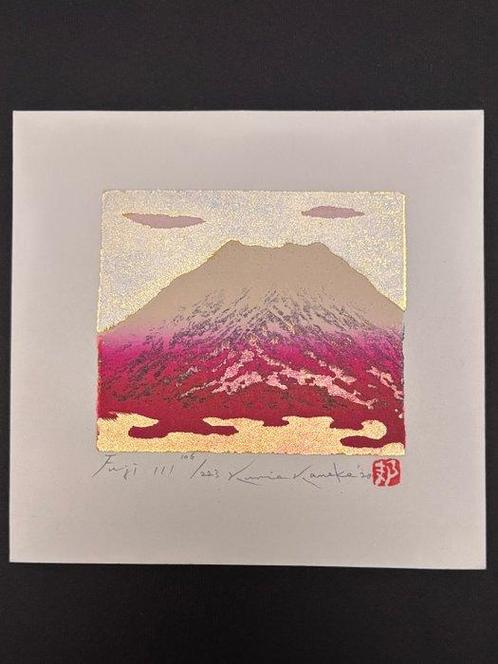 Mt. Fuji series Fuji 111 - Limited edition 106/223 - Gold, Antiek en Kunst, Antiek | Overige Antiek