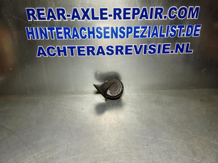 GM Claxon merk Hella, 12 volt. (motorruimte, Motor), Auto-onderdelen, Motor en Toebehoren, Gebruikt, Universele onderdelen, Verzenden