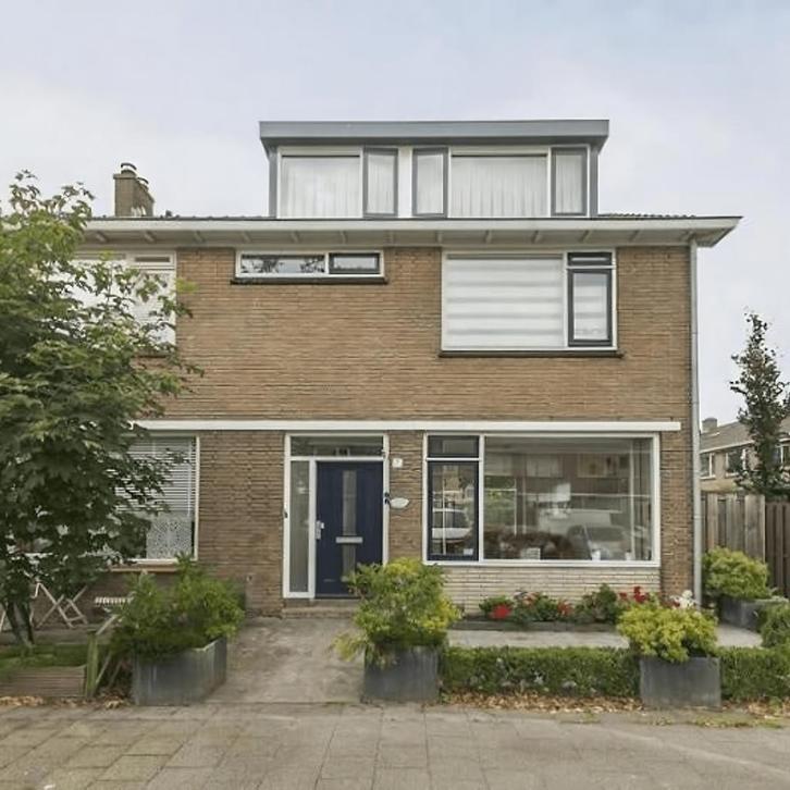 Gemeubileerde eengezinswoning met tuin en wasmachi..., Huizen en Kamers, Kamers te huur, 50 m² of meer, Rotterdam
