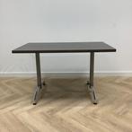 Tweedehands tafel / kantinetafel met houtenblad, (hxbxd), Ophalen of Verzenden, Gebruikt, Bureau
