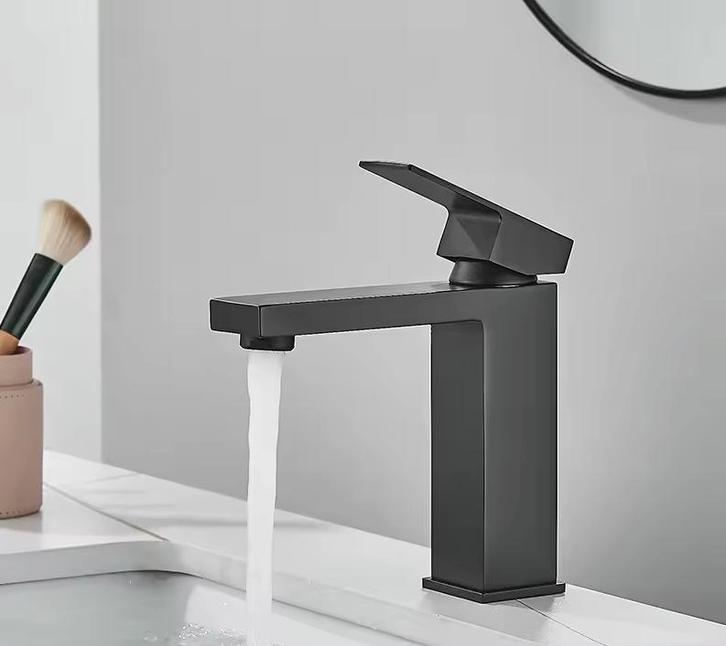 Nieuwe Industriële Wastafelkraan | Luxe Design Badkamerkraan, Doe-het-zelf en Verbouw, Sanitair, Kraan, Nieuw, Verzenden