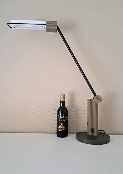 Bureaulamp design Alistro Ernesto Gismondi, Artemide 1983 -, Antiek en Kunst, Antiek | Lampen