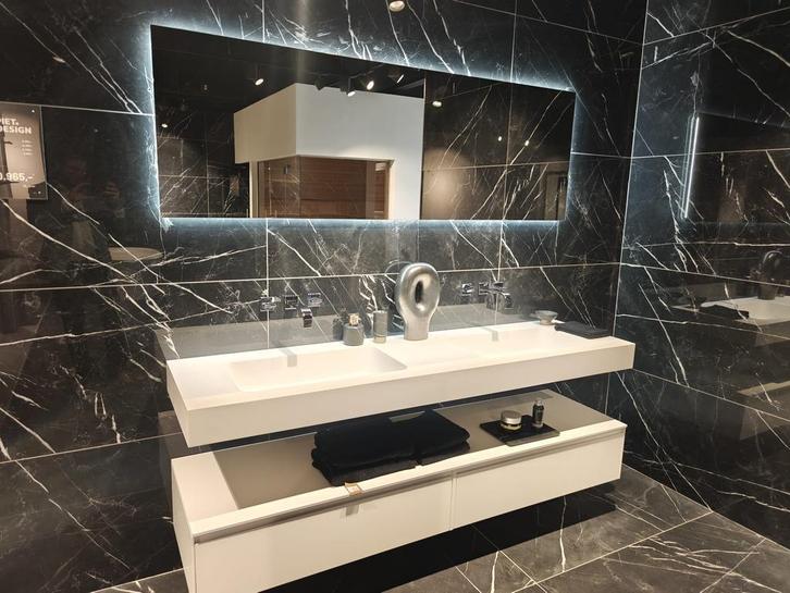 Design Badmeubel 200cm mat wit solid surface - 25 PKW, Huis en Inrichting, Badkamer | Badkamermeubels, Wastafelkast, Nieuw, 200 cm of meer