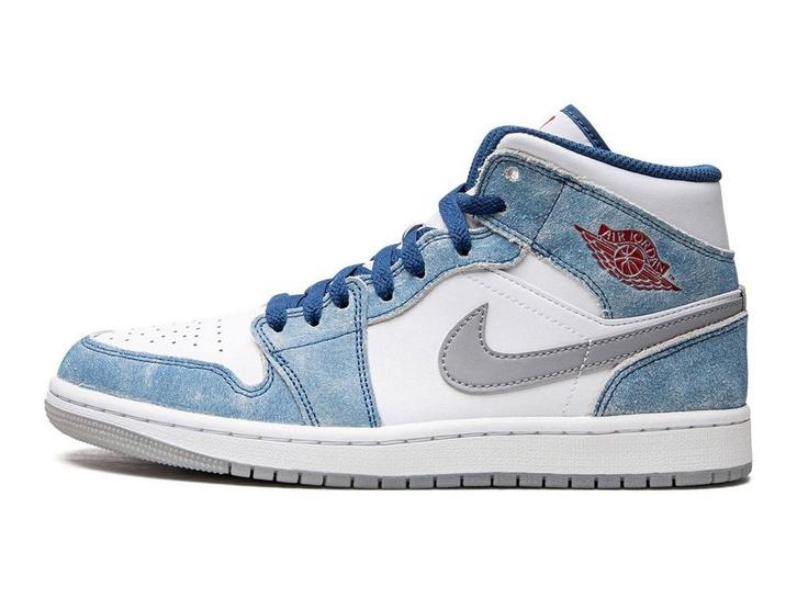 Air Jordan 1 Mid French Blue - Maat 38.5 EU, Kleding | Heren, Schoenen, Ophalen of Verzenden