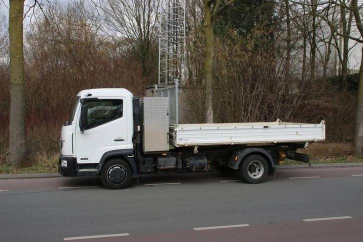 Veiling: Vrachtwagen Kipper Nissan NT500 Diesel, Auto's, Vrachtwagens, Handgeschakeld, BTW verrekenbaar, Diesel, Wit, Overige merken