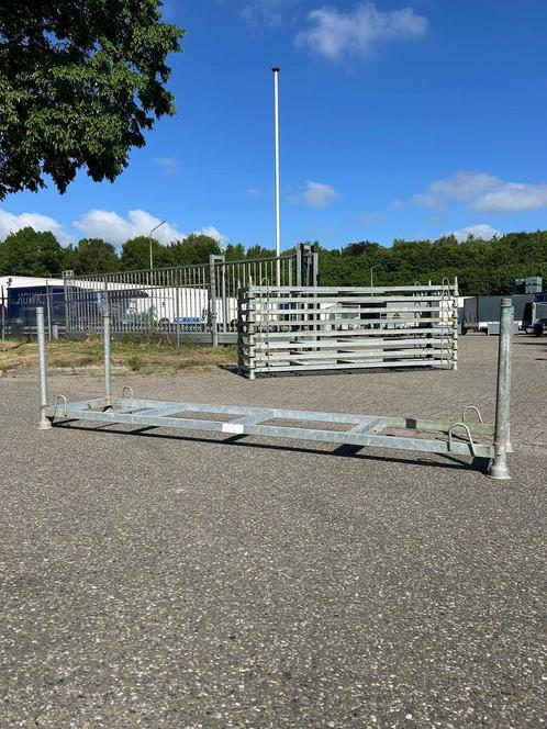 Stapelpallet, Bouwpallet, Stapelrek, Rekken, Rekjes,, Doe-het-zelf en Verbouw, Kratten en Dozen, 100 cm of meer, Gebruikt, Overige typen