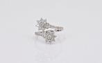 Ring - 18 karaat Witgoud - 0,77ct. tw. Diamant (Natuurlijk), Nieuw